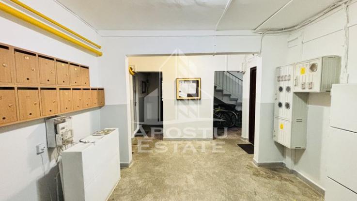 Apartament cu 2 camere renovat, centrala proprie, zona Sagului