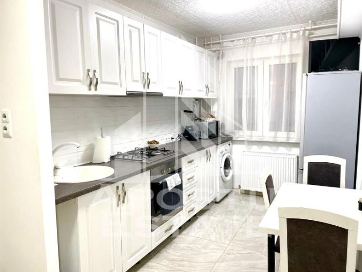 Apartament cu 2 camere renovat, centrala proprie, zona Sagului