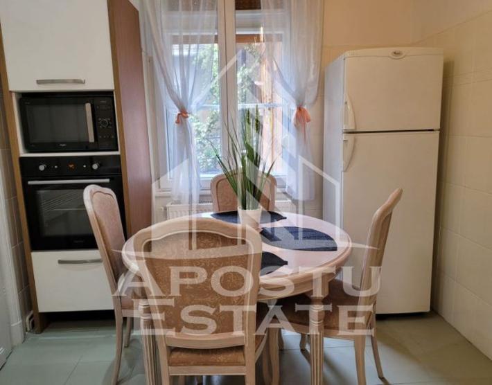 Apartament deosebit in cladire istorica, zona Iosefin