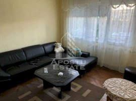 Apartament cu 2 camere, confort 1 , situat pe Bulevardul  Dragalina