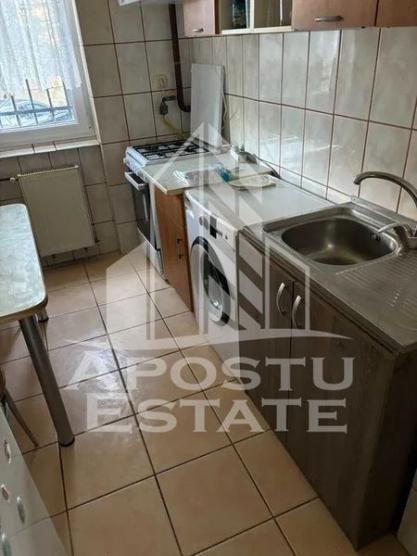 Apartament cu 2 camere, confort 1 , situat pe Bulevardul  Dragalina