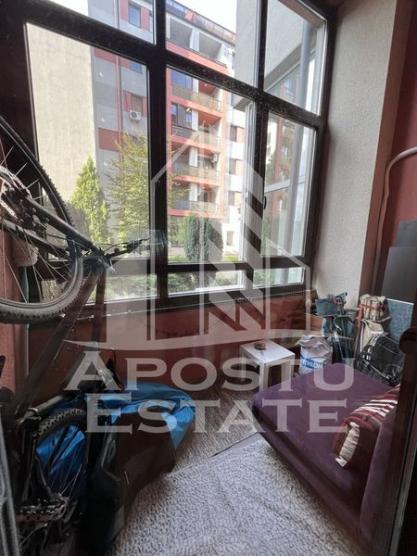 Apartament cu 3 camere la parter in zona Soarelui,  bloc nou