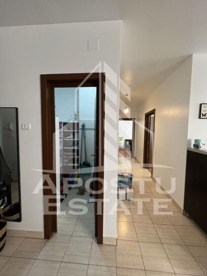 Apartament cu 3 camere la parter in zona Soarelui,  bloc nou