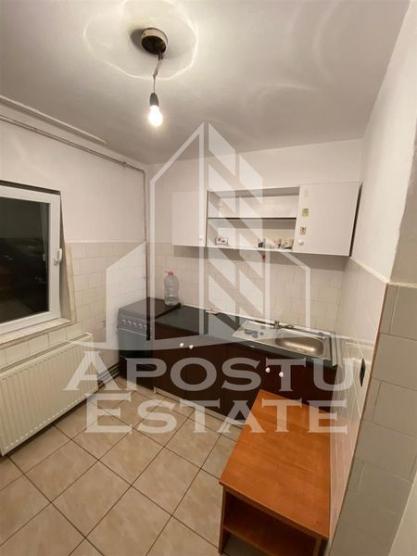 Apartament cu 3 camere 2 bai in zona Lipovei