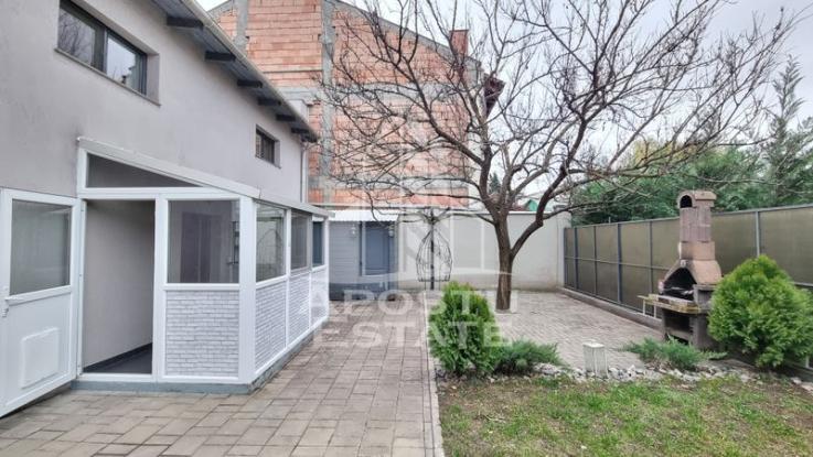 Casa noua individuala cu 5 camere si 2 bai, zona Lipovei