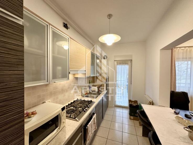 Apartament cu 2 camere si loc de parcare subteran, in Torontalului