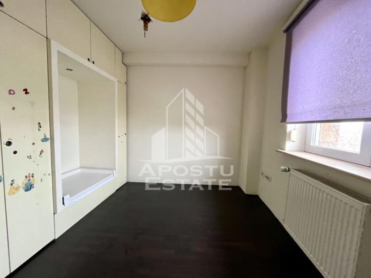 Apartament cu 4 camere pe 2 niveluri, view deosebit, zona Buziasului