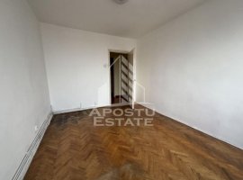 Apartament cu 2 camere in Sagului, etaj intermediar, centrala prorprie