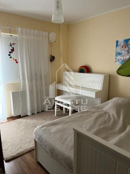 Apartament cu 2 camere in zona Shopping City, etajul intai, cetrala