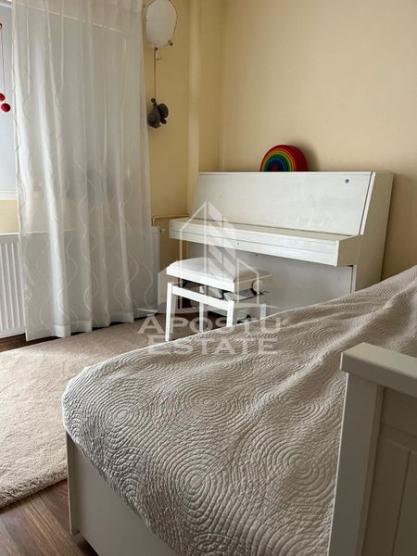 Apartament cu 2 camere in zona Shopping City, etajul intai, cetrala