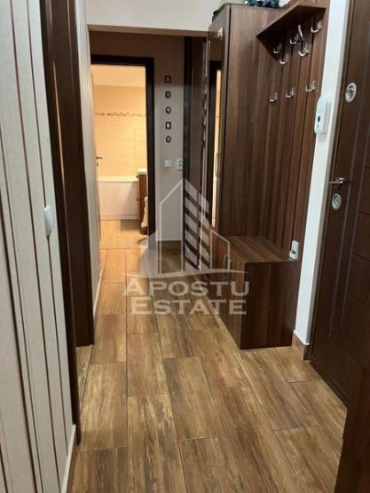 Apartament cu 2 camere in zona Shopping City, etajul intai, cetrala