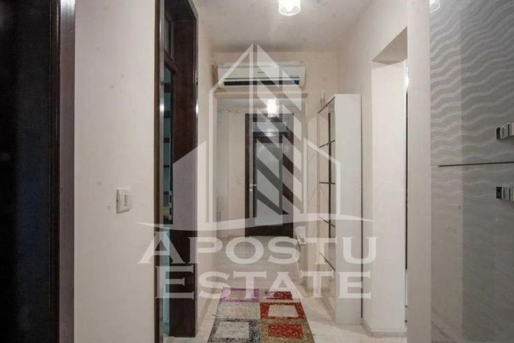 Apartament cu 4 camere, 2 bai, Centrala Proprie, Lipovei