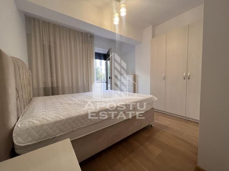 Apartament cu 2 camere, loc de parcare, parter inalt, zona Aradului