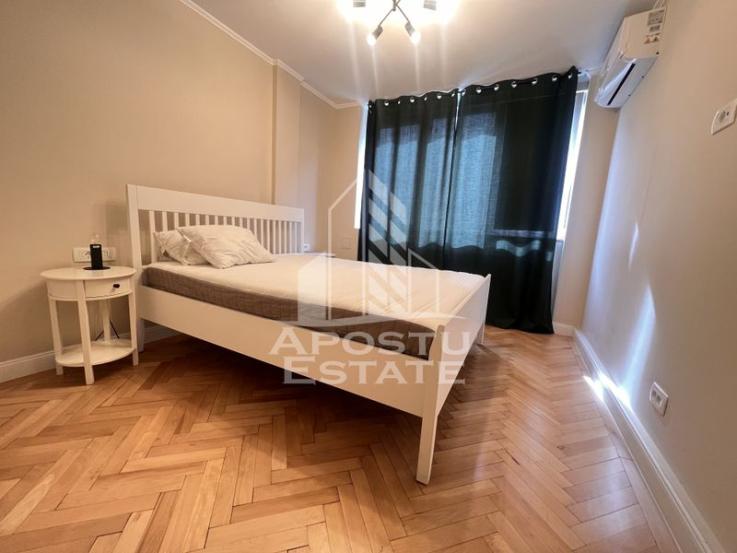 Apartament cu 2 camere, loc de parcare locatari, Ultracentral