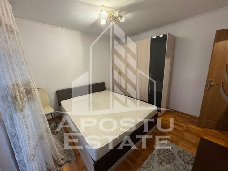 Apartament 2 camere decomandat,zona Soarelui/Judetean