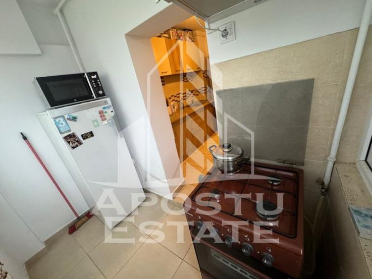 Apartament 2 camere decomandat,zona Soarelui/Judetean