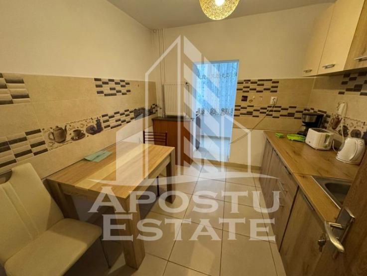 Apartament 2 camere decomandat,zona Soarelui/Judetean