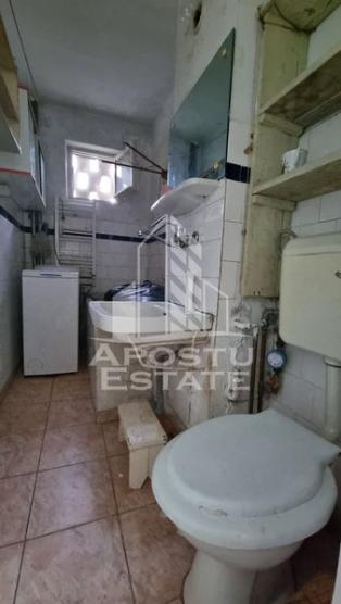 Apartament cu 2 camere, etaj intermediar, centrala proprie, zona Dacia