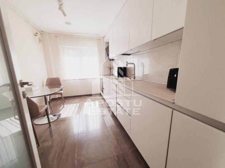 Apartament proaspat renovat 3 camere, Take Ionescu/ Medicina