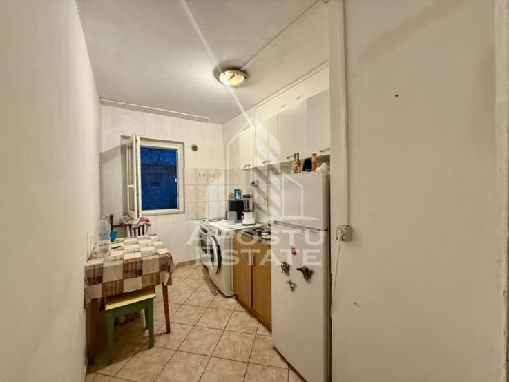 Apartament o camera, bucatarie inchisa,  38mp, Complexul Studentesc