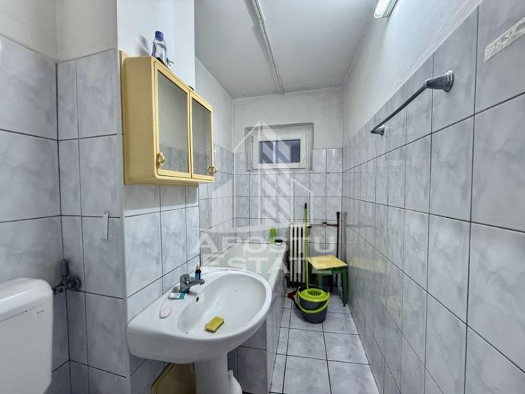 Apartament o camera, bucatarie inchisa,  38mp, Complexul Studentesc