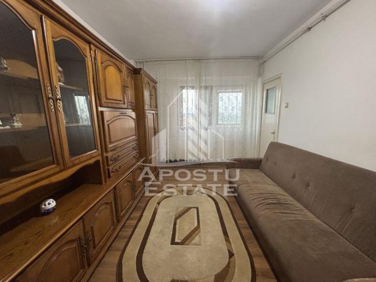 Apartament cu o camera in zona Simion Barnutiu, centrala termica