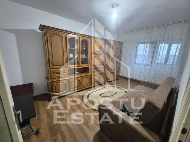 Apartament cu o camera in zona Simion Barnutiu, centrala termica