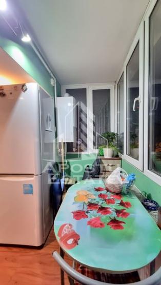 Apartament 2 camere, etaj intermediar, centrala proprie, zona Lipovei