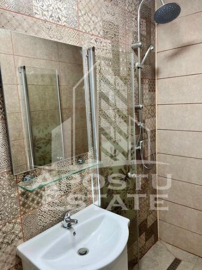 Apartament 2 camere, centrala proprie, nemobilat, Calea Sagului