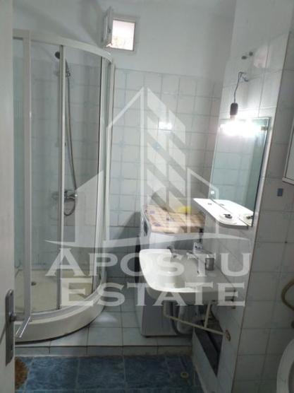 Apartament 2 camere,decomandat,zona Simion Barnutiu