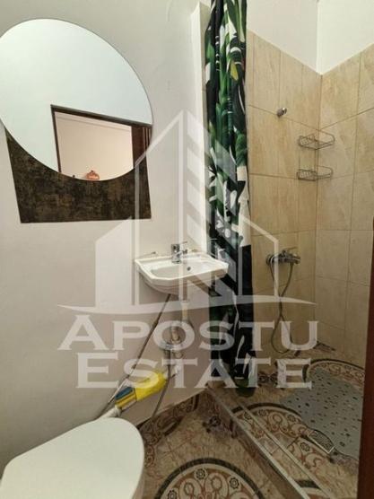 Apartament cu o camera, centrala proprie, zona Centrala