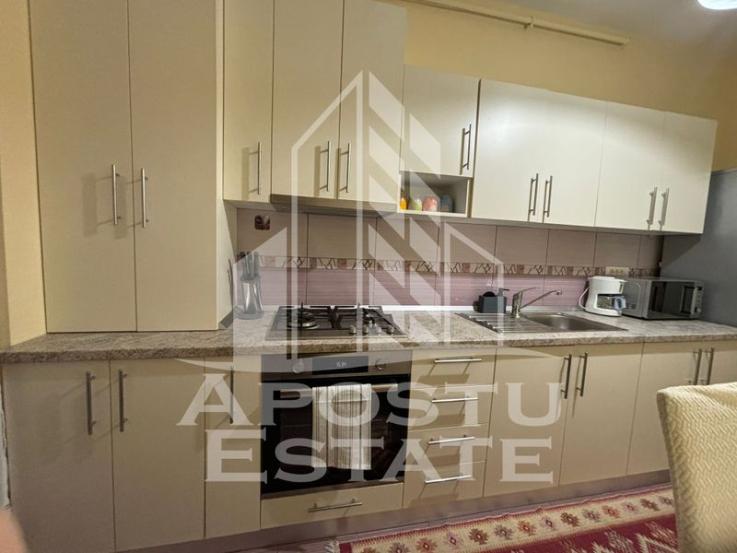 Apartament cu 2 camere, centrala proprie,zona Lipovei