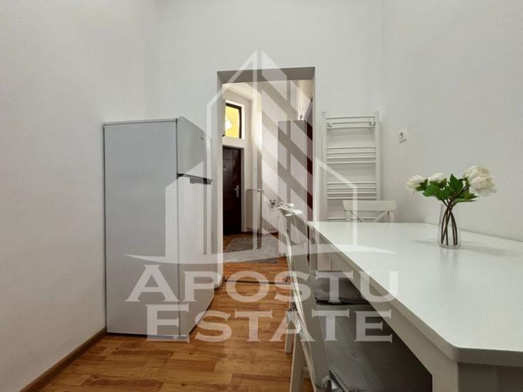 Apartament cu 2 camere, central