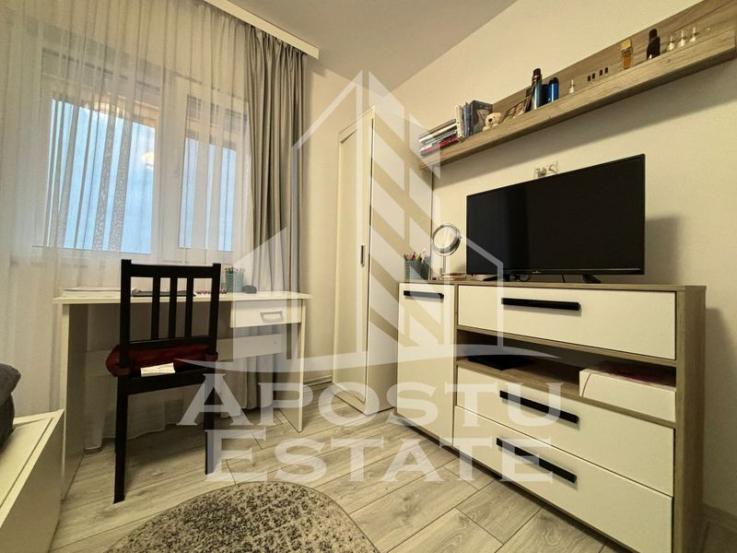 Apartament cu 3 camere, zona Bucovina