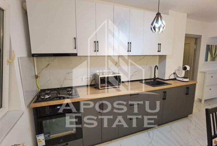 Apartament cu 3 camere, zona Bucovina