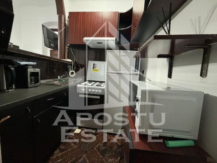 Apartament cu 2 camere, central