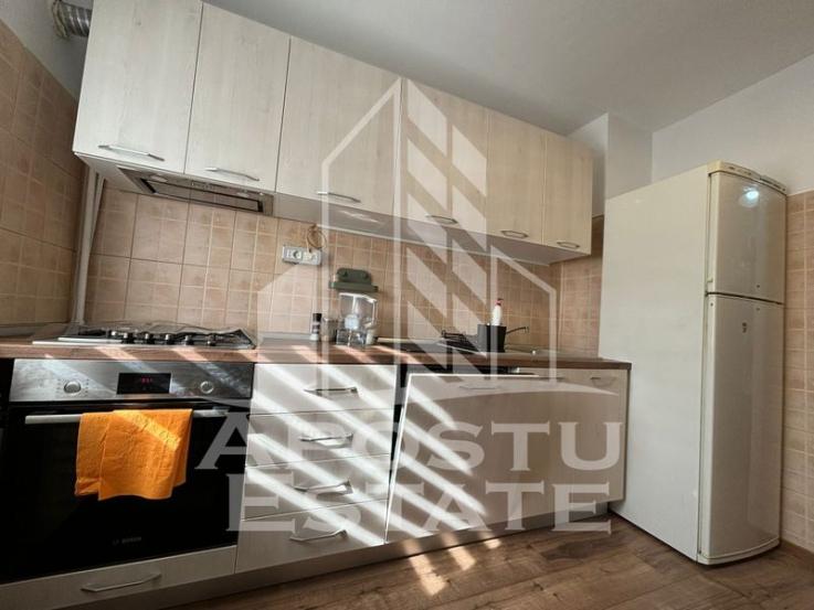 Apartament cu 3 camere, centrala proprie, zona Dambovita, PET FRIENDLY