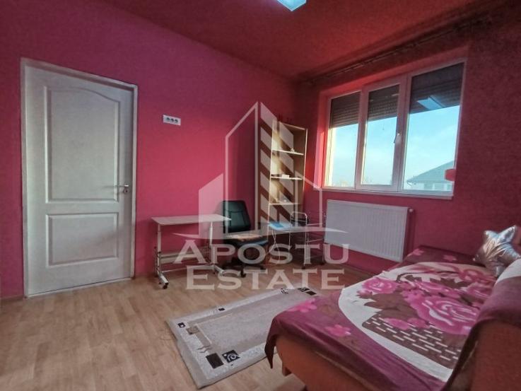 Apartament 2 camere renovat, centrala proprie, izolat interior, Steaua