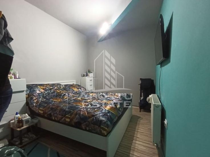 Apartament cu 4 camere, centrala proprie, 2 bai, terasa, zona Iosefin.