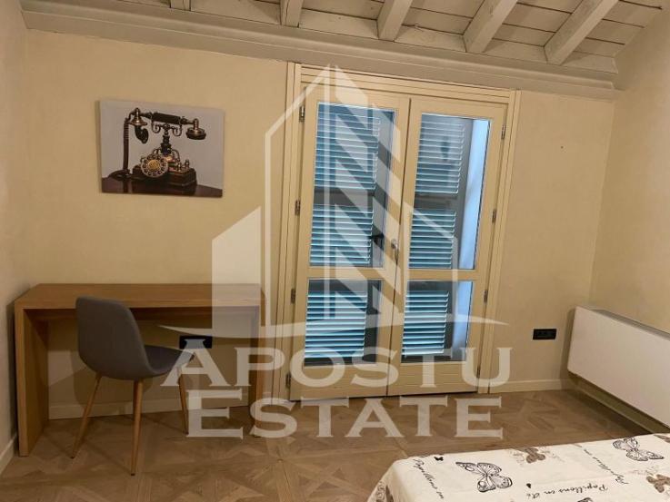 Apartament central tip penthouse,cladire istorica