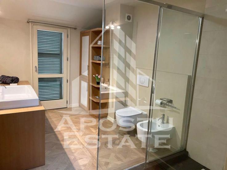 Apartament central tip penthouse,cladire istorica