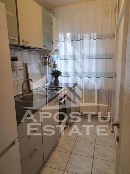 Apartament modern,semidecomandat,3 camere,zona Dacia