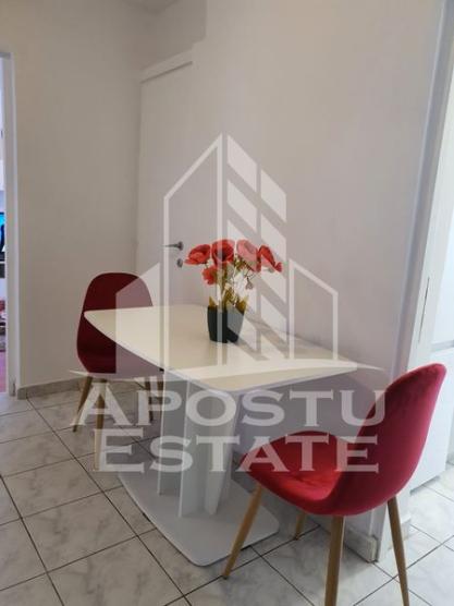 Apartament modern,semidecomandat,3 camere,zona Dacia