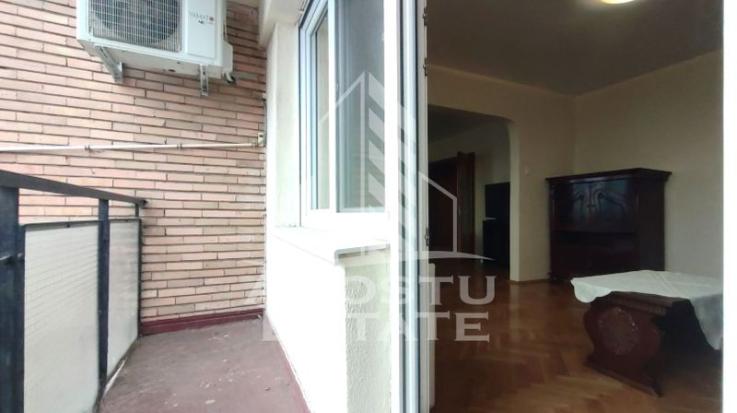 Apartament cu 4 camere tip Samantha, zona Polivalenta