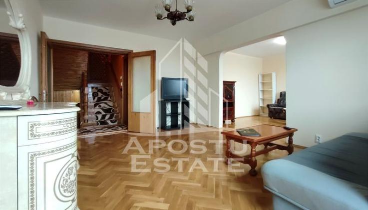 Apartament cu 4 camere tip Samantha, zona Polivalenta