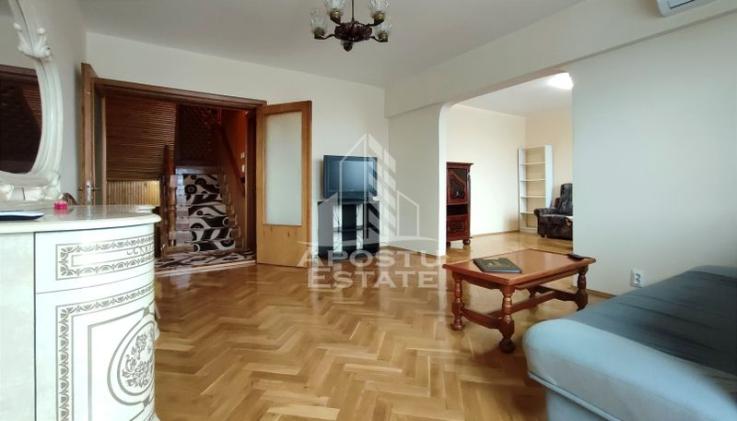 Apartament cu 4 camere tip Samantha, zona Polivalenta