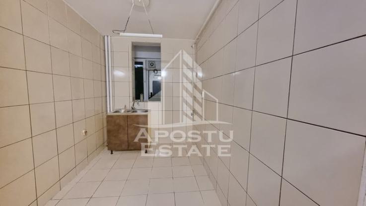 Apartament 3 camere decomandat, zona Mircea cel Batran