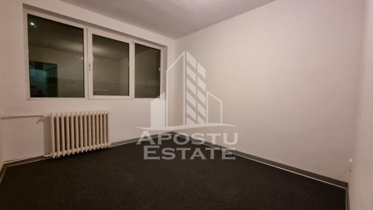 Apartament 3 camere decomandat, zona Mircea cel Batran