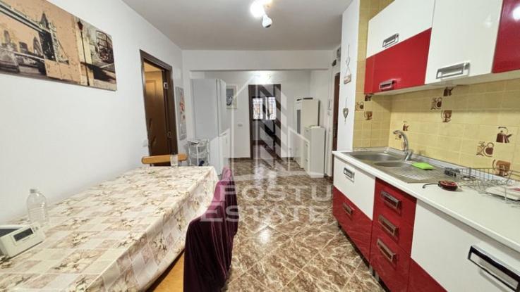 Apartament 3 camere, centrala proprie, Zona Sagului