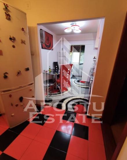 Apartament cu 3 camere in zona Girocului, centrala termica